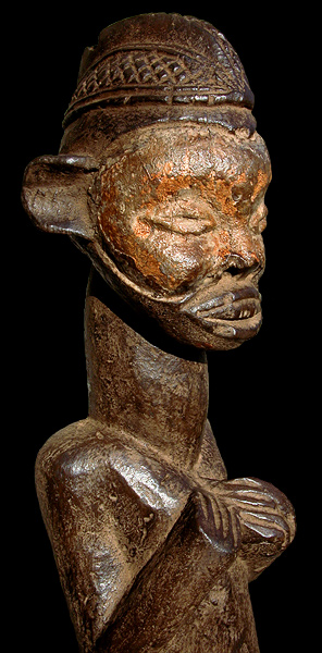 SUKU: ritual male figure (particular)